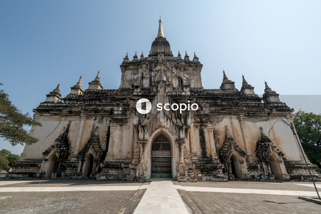 Gawdawpalin Pahto facade, Bagan, Burma