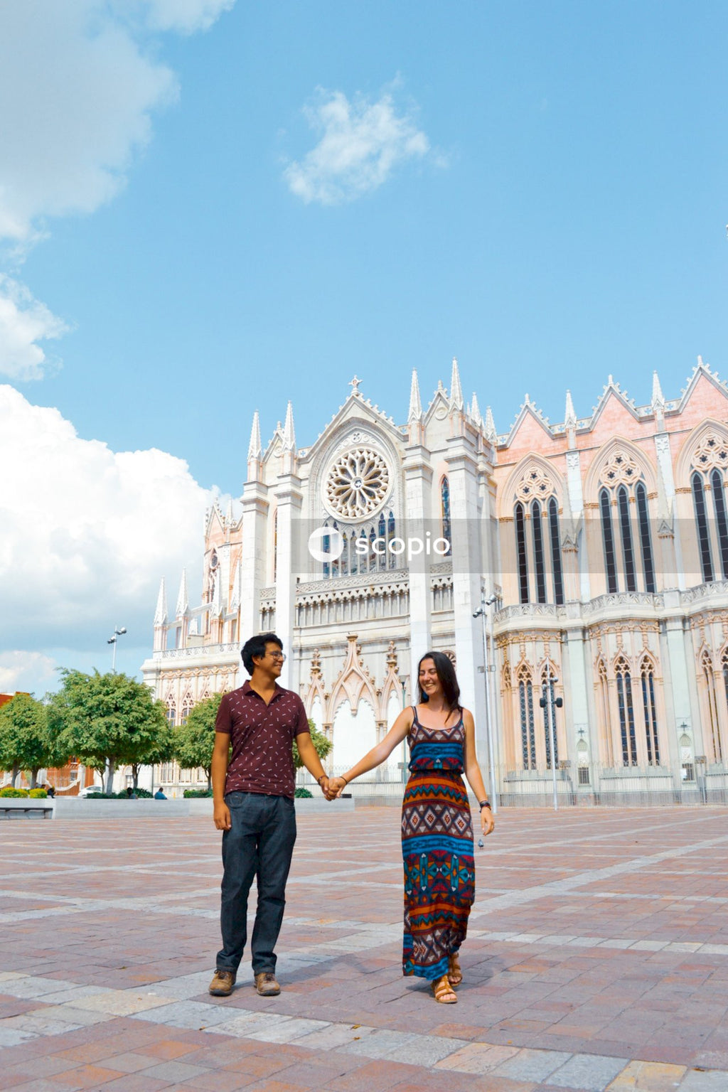 Couple near cathedral