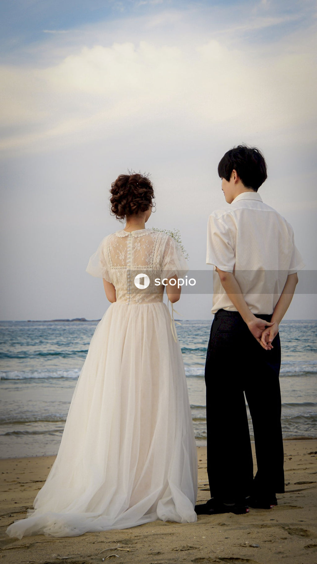 Romantic beach getaway with flowers