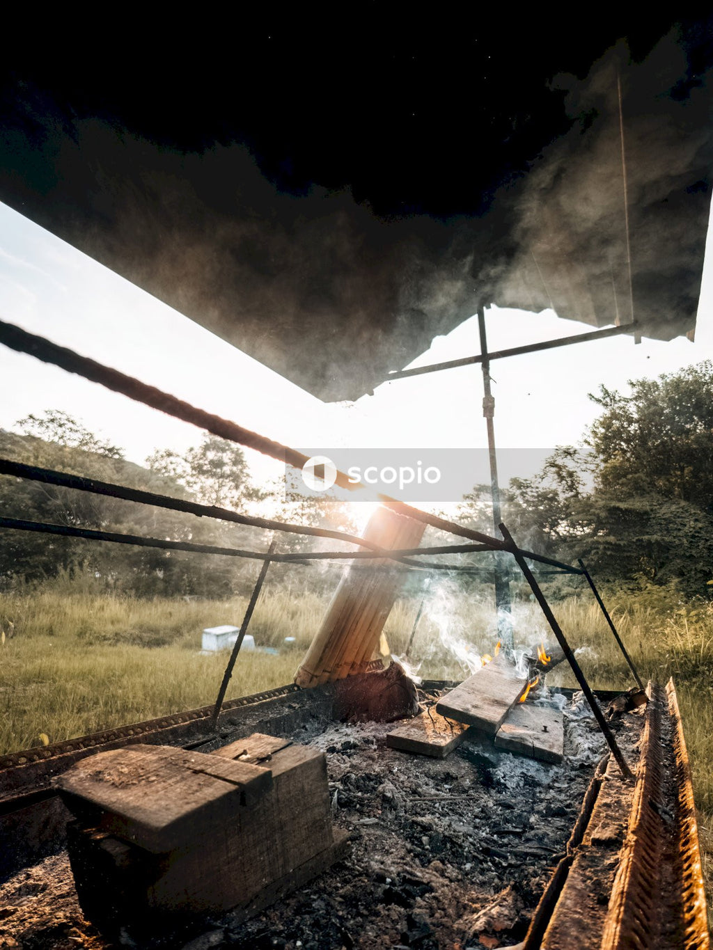 Fire woods on fire pit