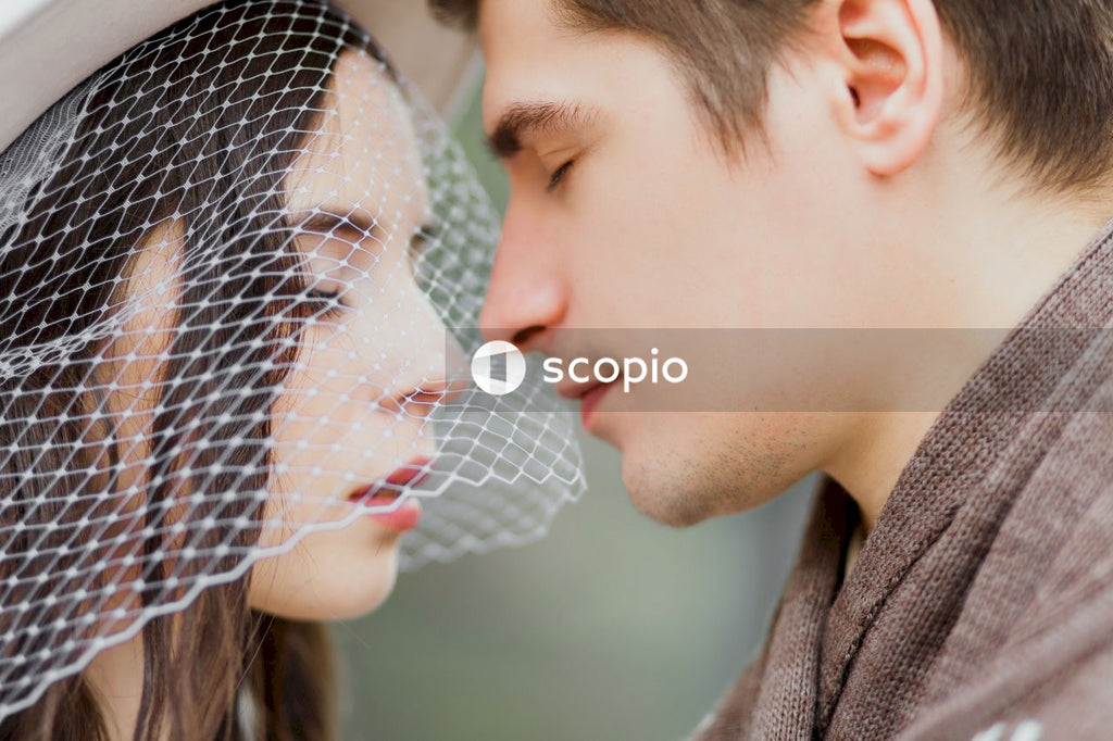 Informal wedding in the city