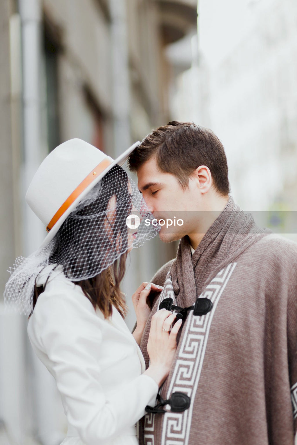 Informal wedding in the city