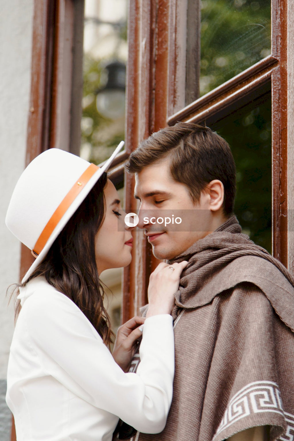 Informal wedding in the city