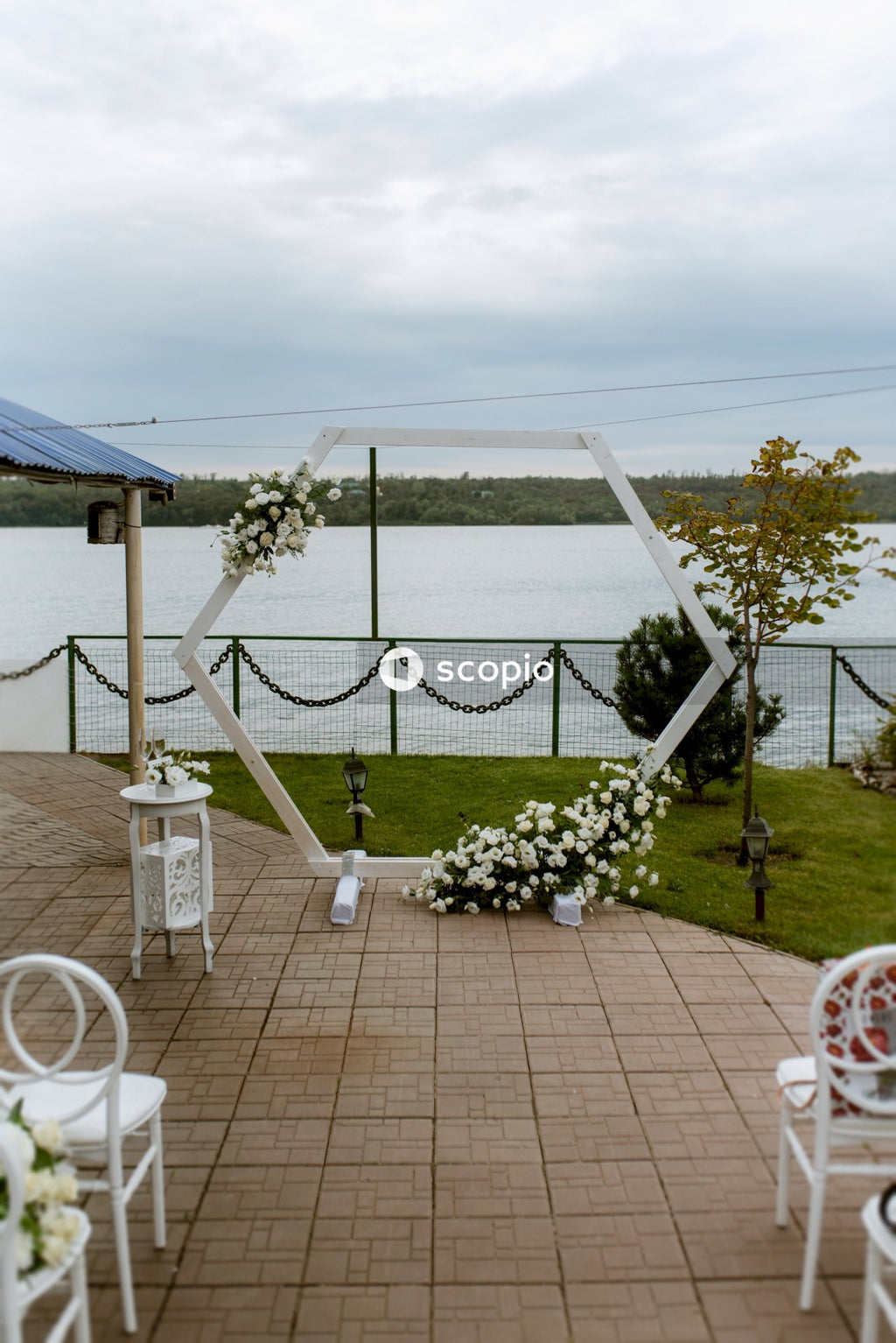 White and blue canopy tent